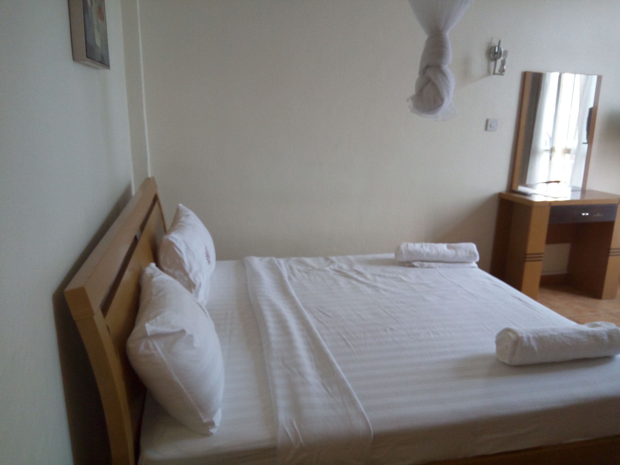 Aponye Hotel