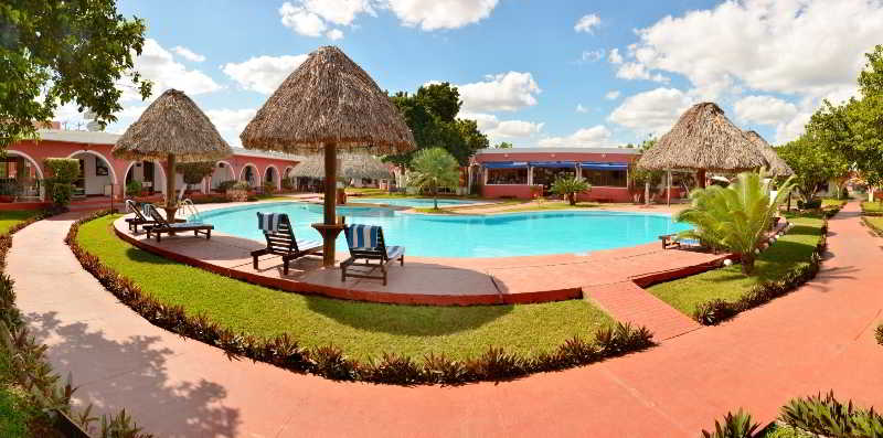 Hotel Hacienda Inn