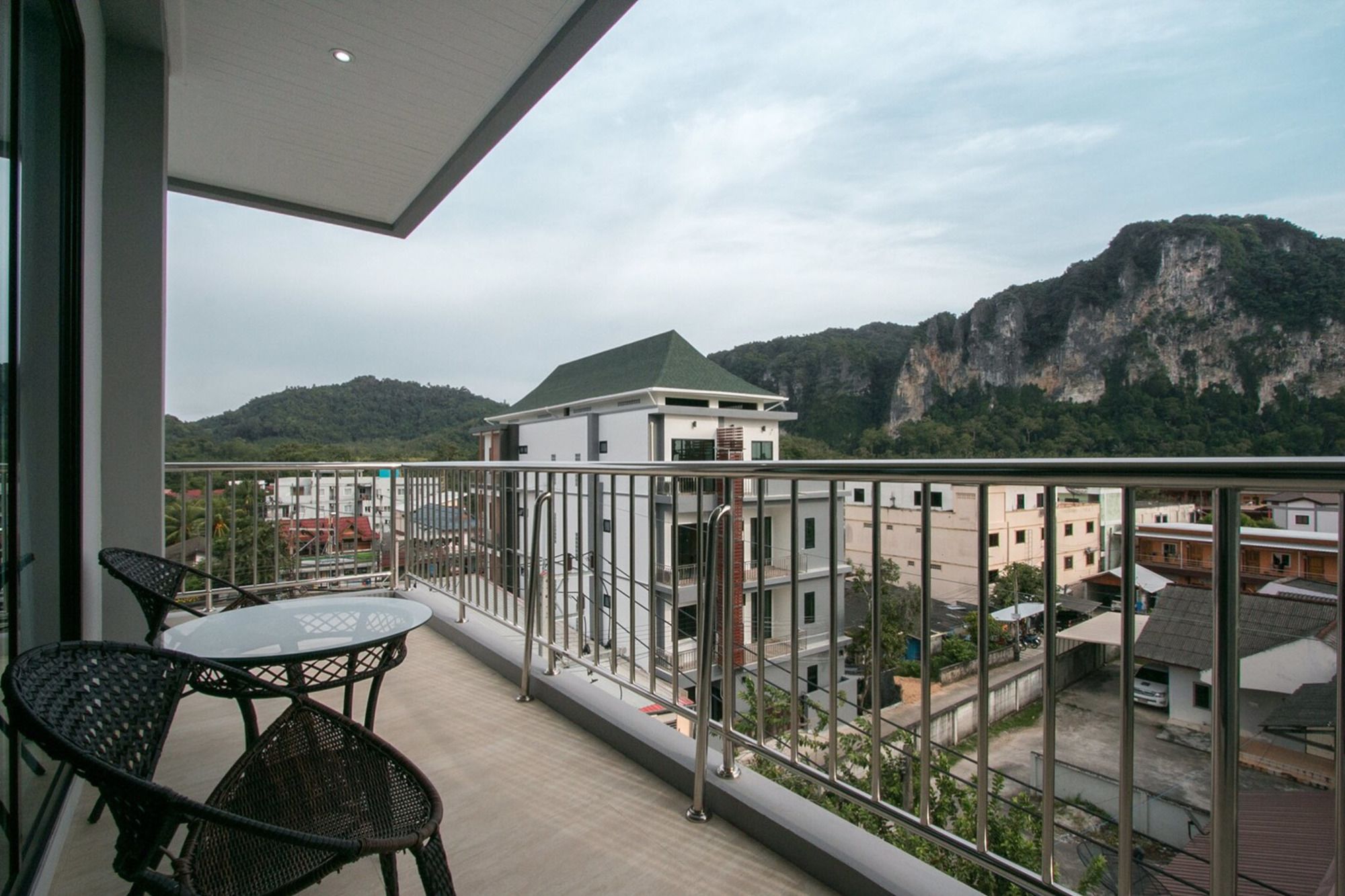 Aonang Sea Valley Resort