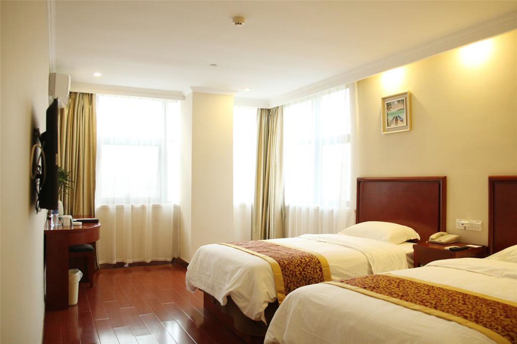 Greentree Inn Chengdu Airport Road Zhujiang Road Express Hotel