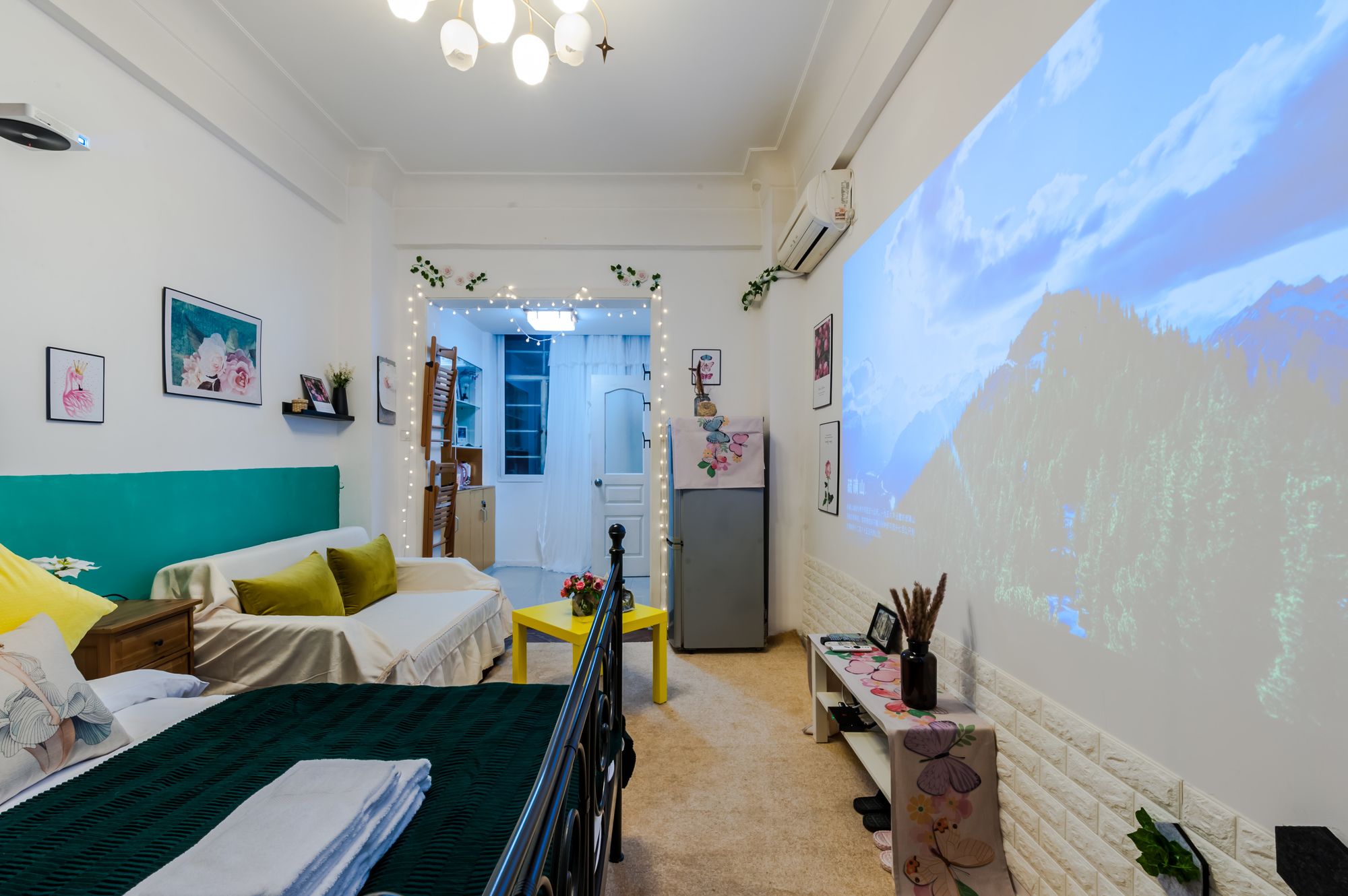 Qiyu Homestay West Nanjing Road Branch