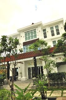 Frangipani Villa Hotel II