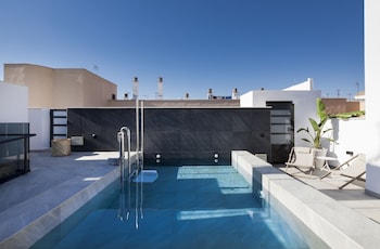 Home Club Casa Noa Apartments