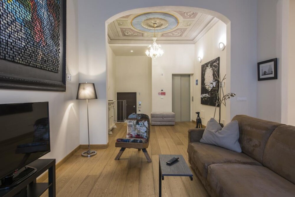 Florence Art Apartments