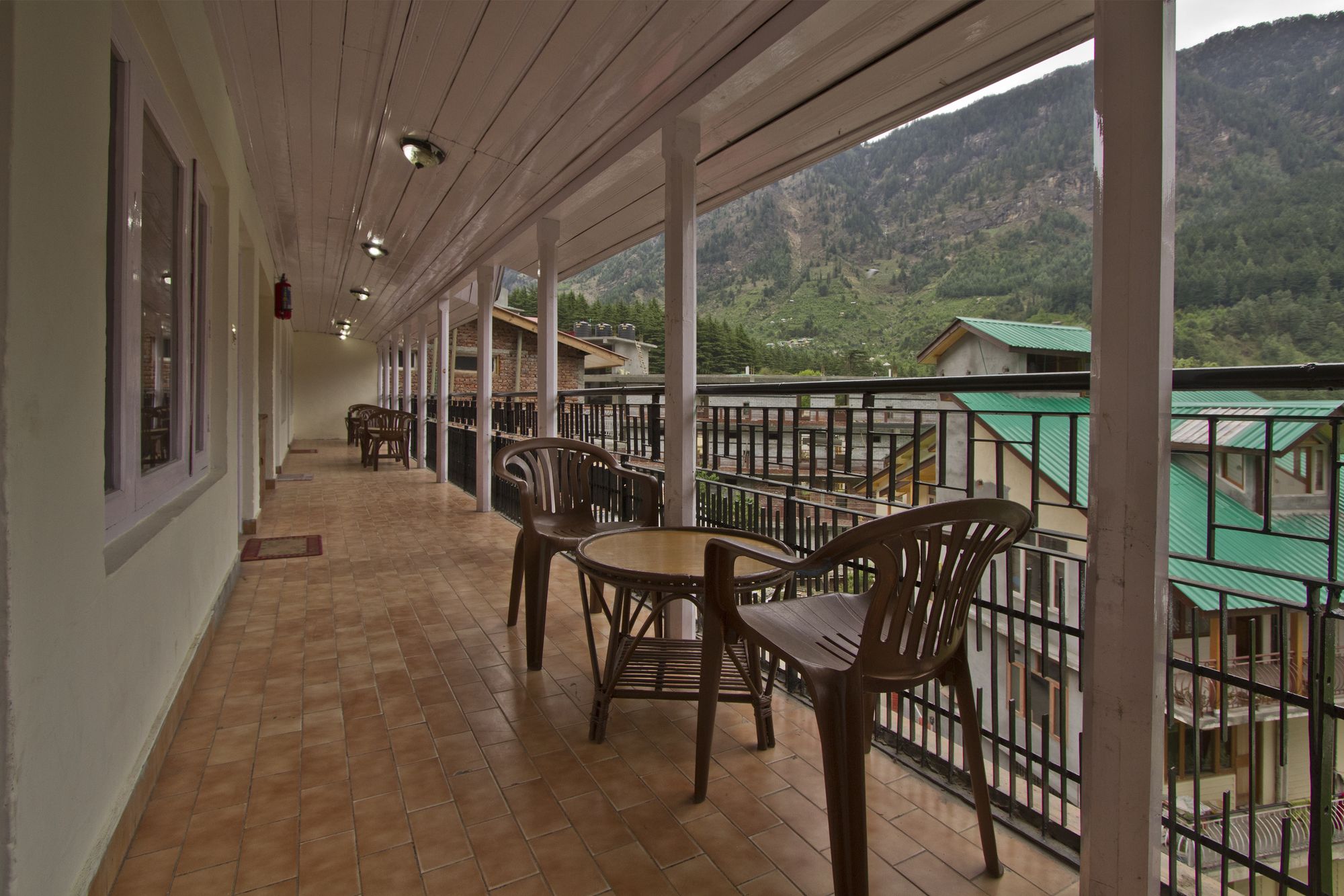 Hotel Pine Grove