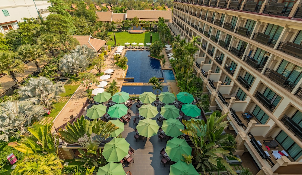 Angkor Miracle Reflection Club
