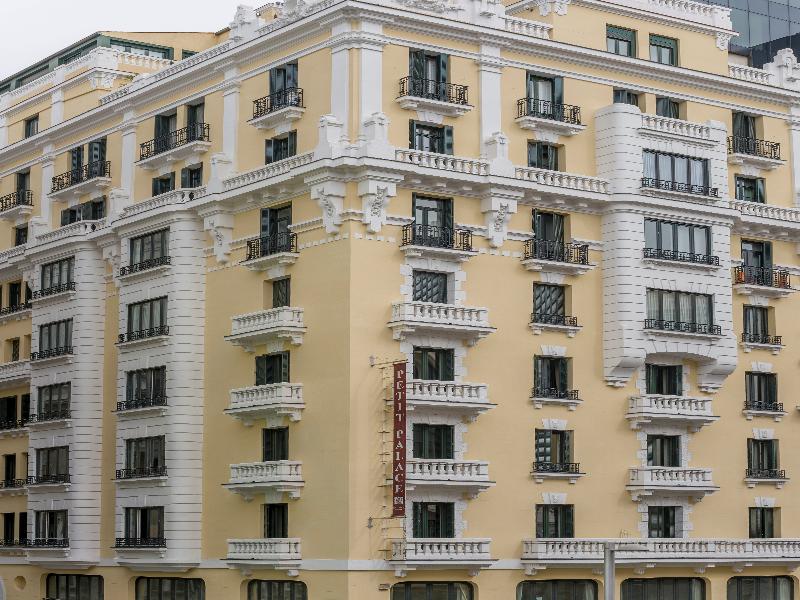 Petit Palace Triball