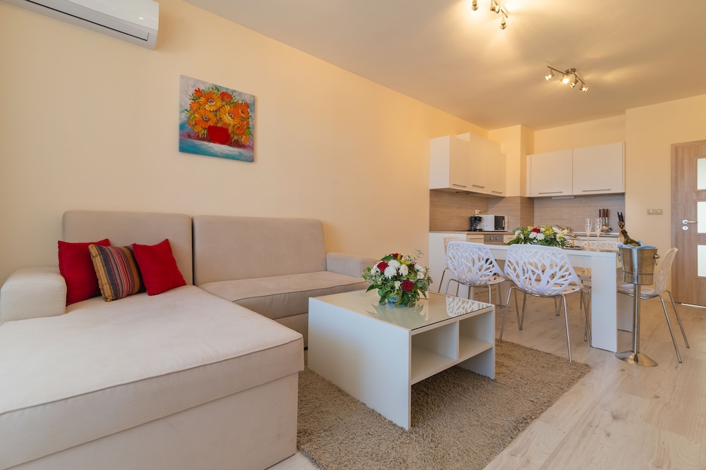 Varna South Bay Beach Residence