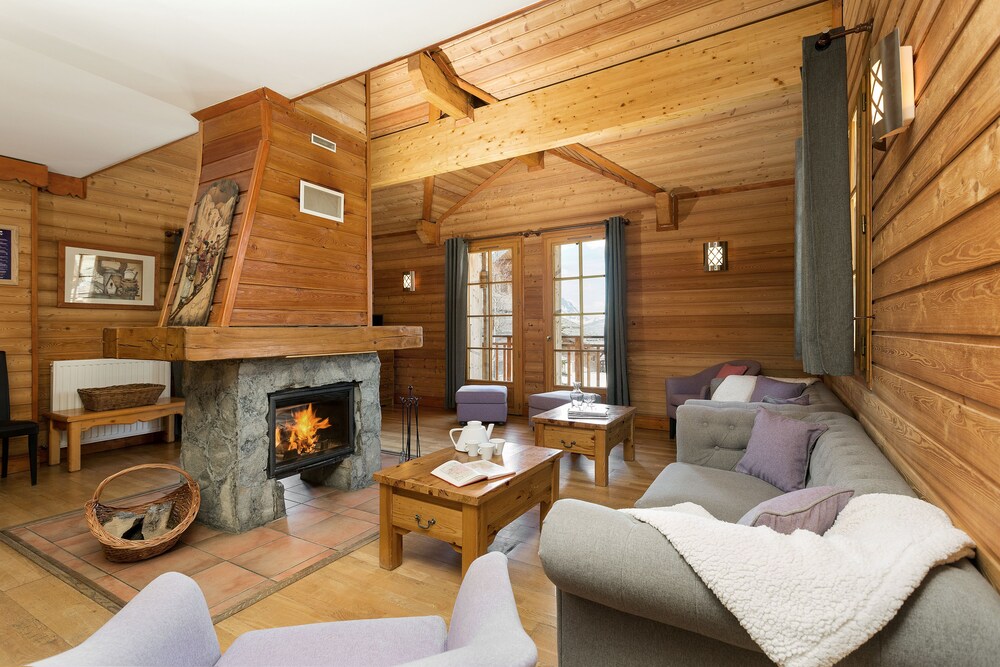 Les Chalets de L'Altiport
