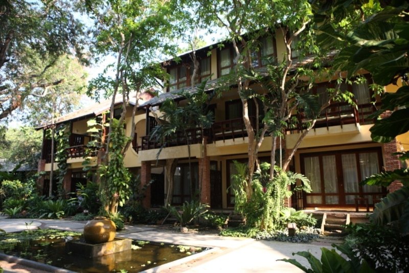 Baan Talay Dao