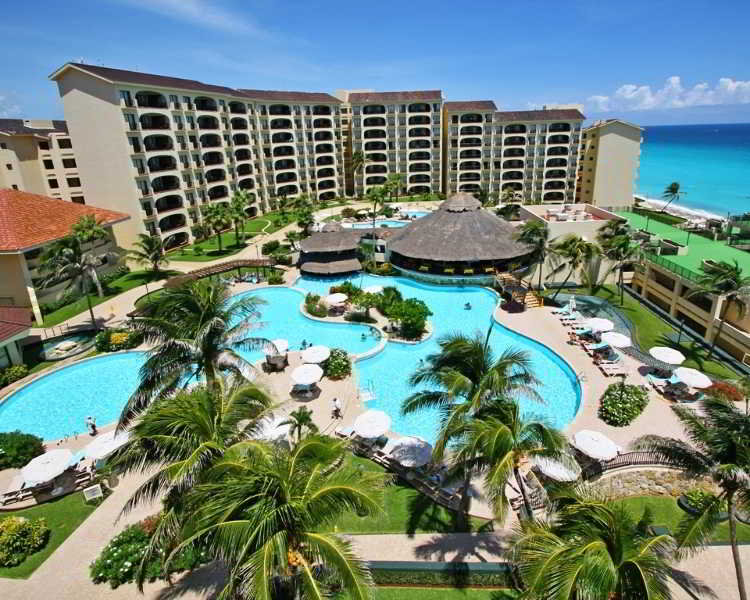 Emporio Cancun