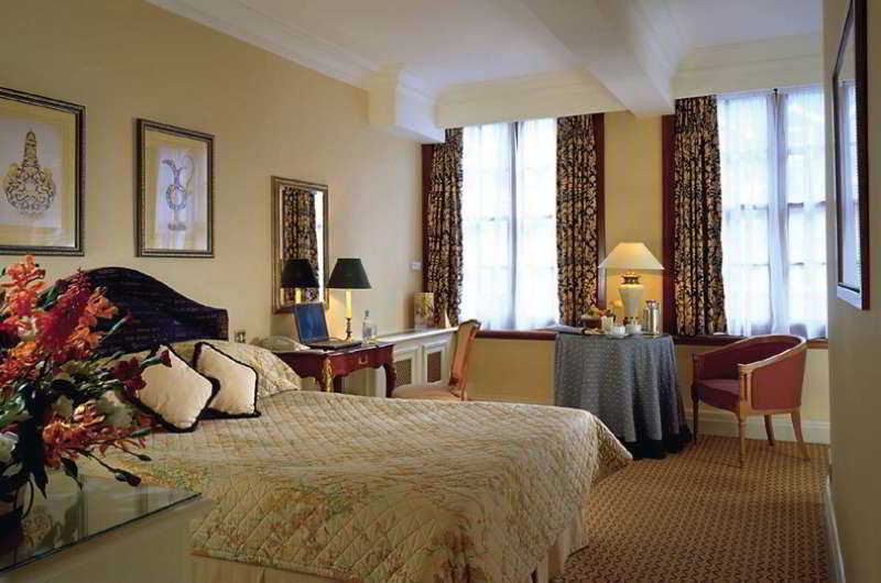 The May Fair A Radisson Collection Hotel