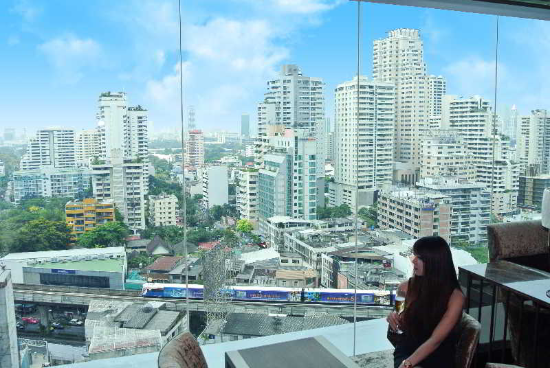 Ramada by Wyndham Bangkok Sukhumvit 11