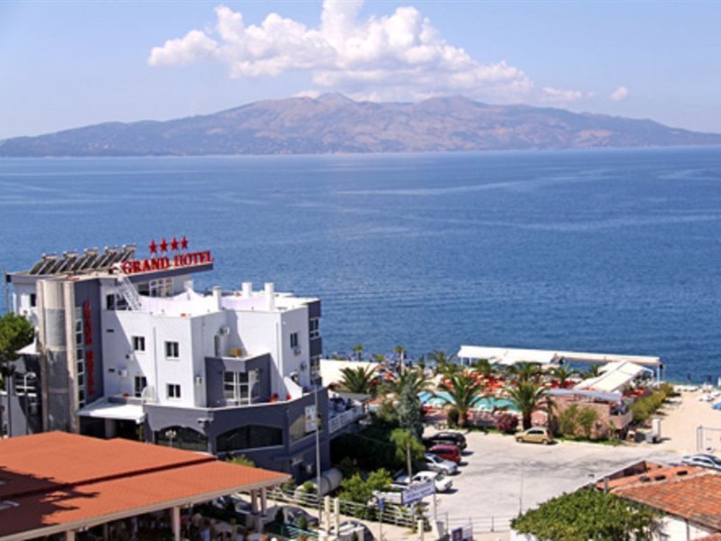 Grand Hotel