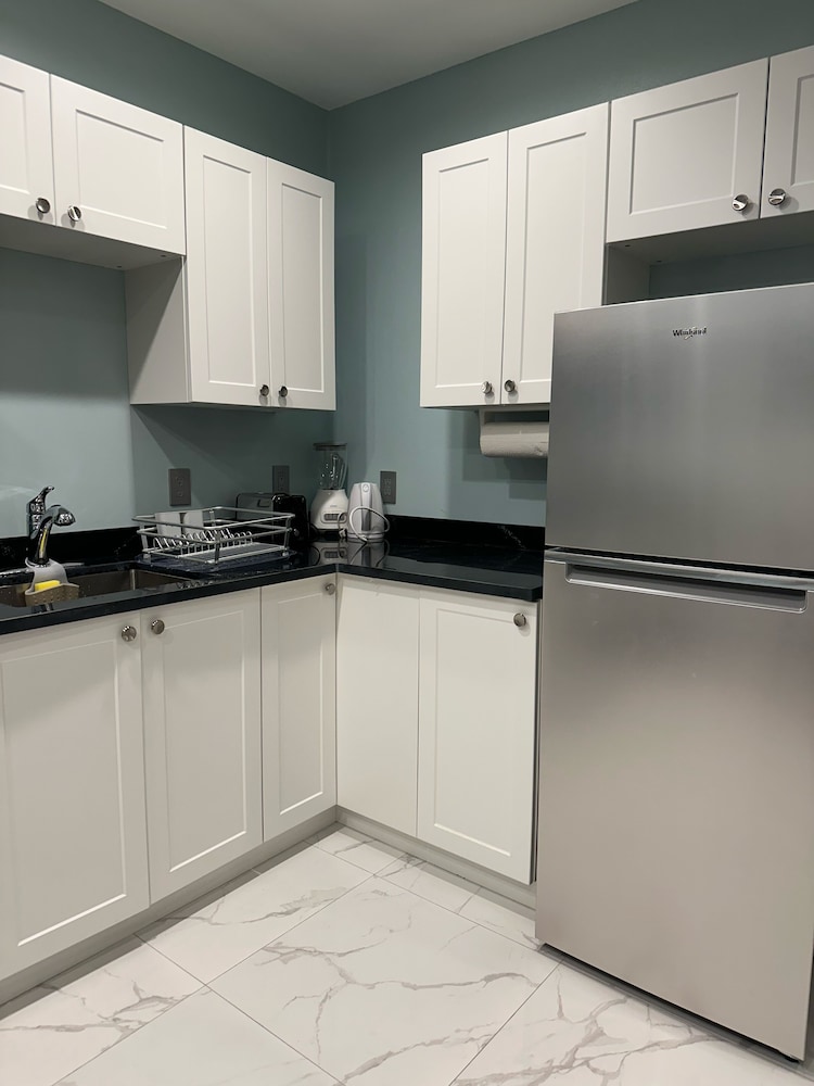 South Fleetwood Grace Bay