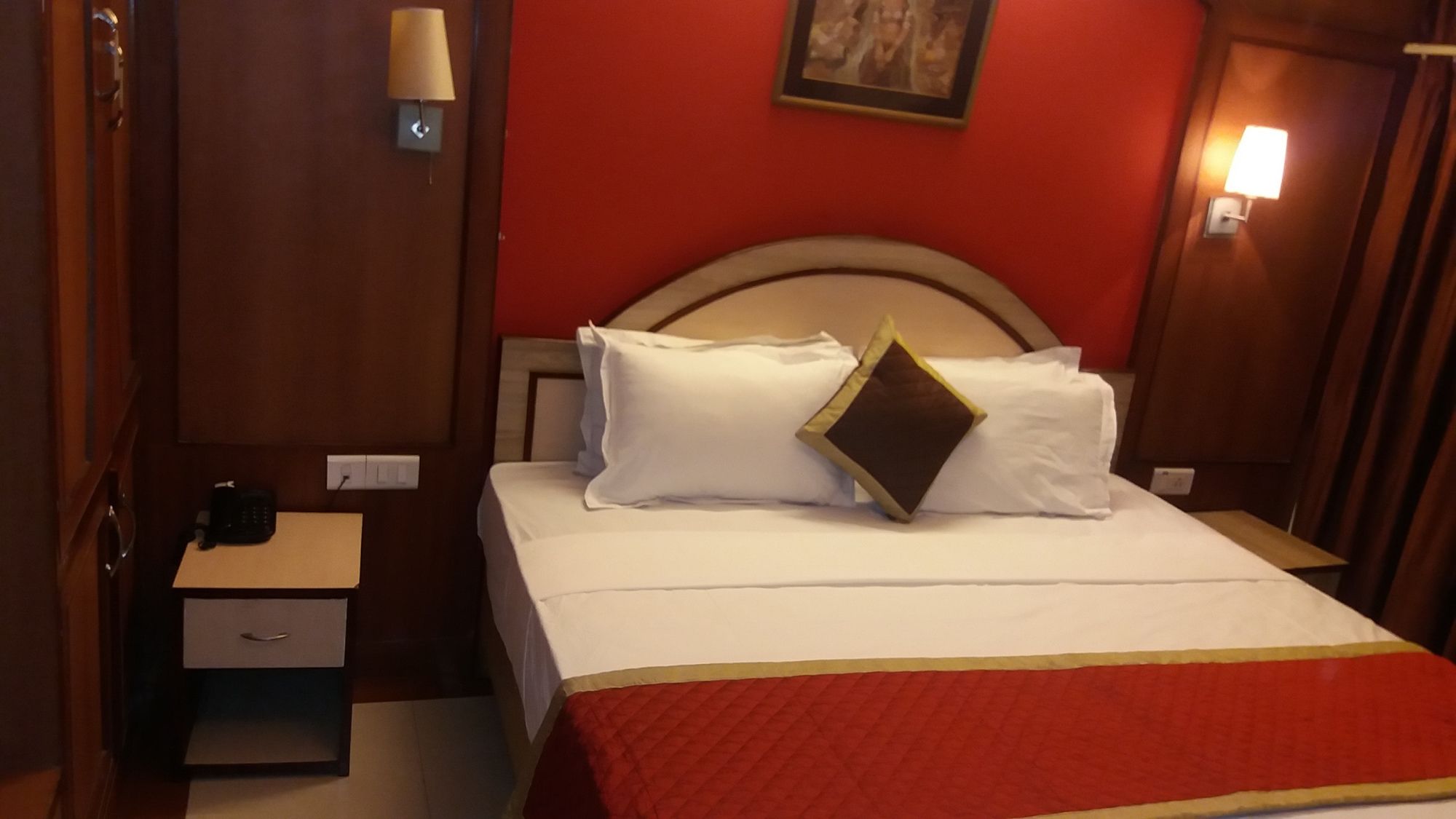Hotel Kings Corner