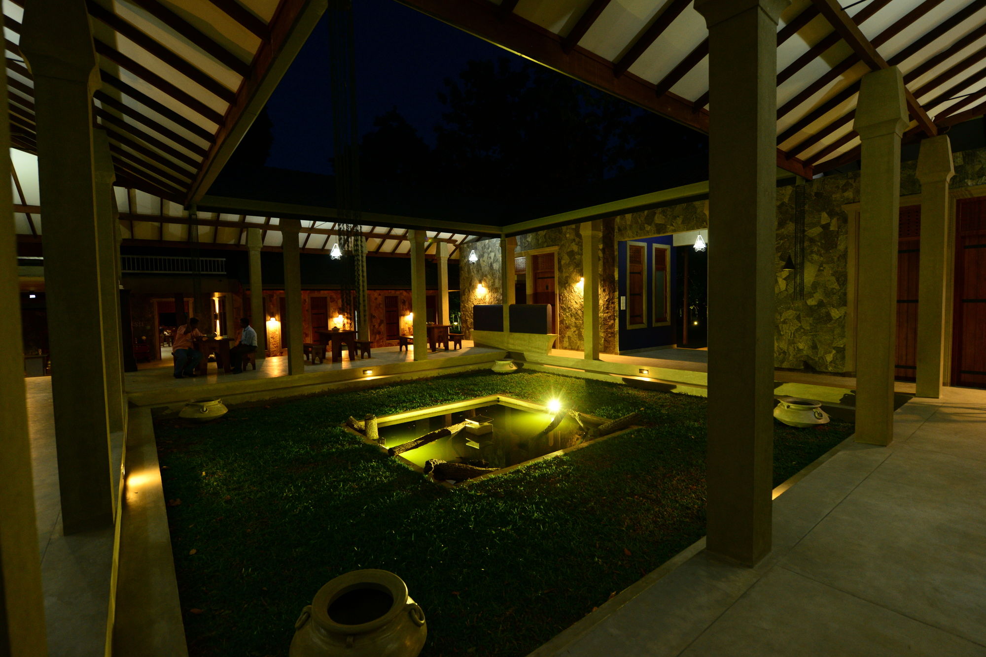 Nil Diya Mankada Safari Lodge