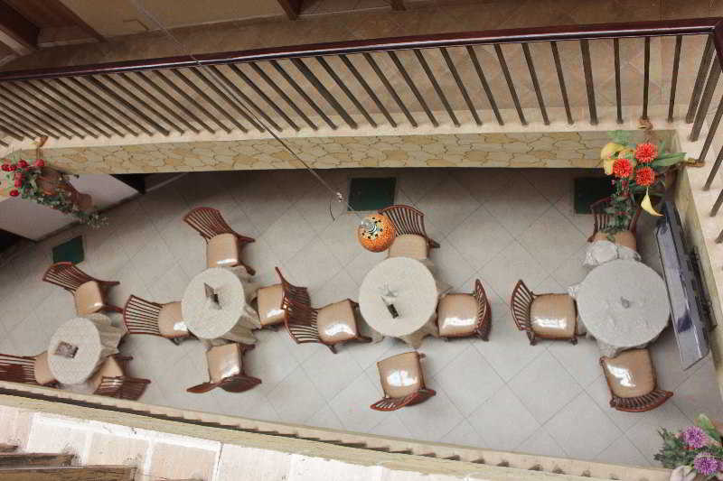 Pearl Palace Hotel