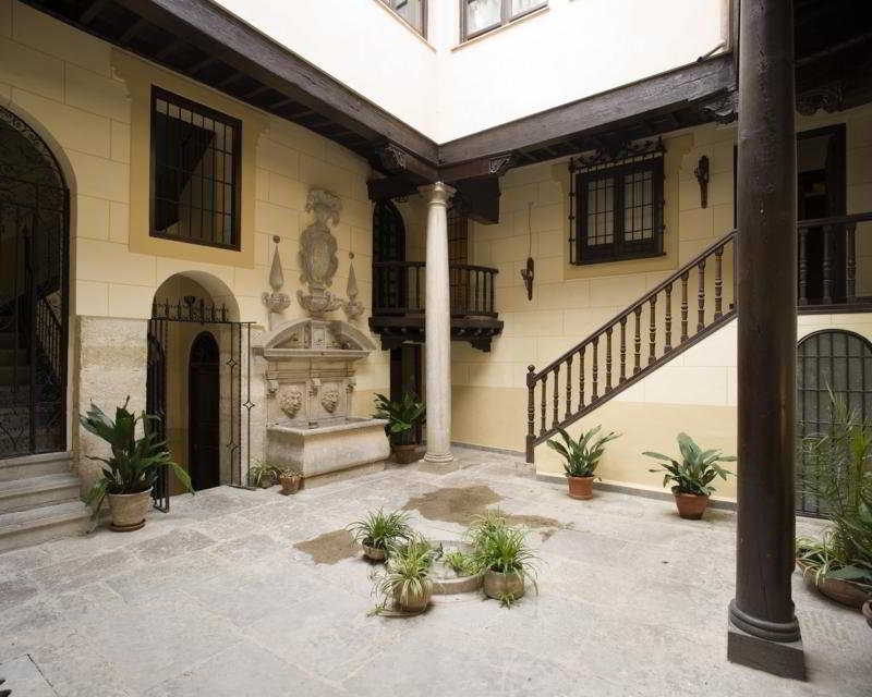 Palacio Mariana Pineda Hotel - MUSEO S.XVII