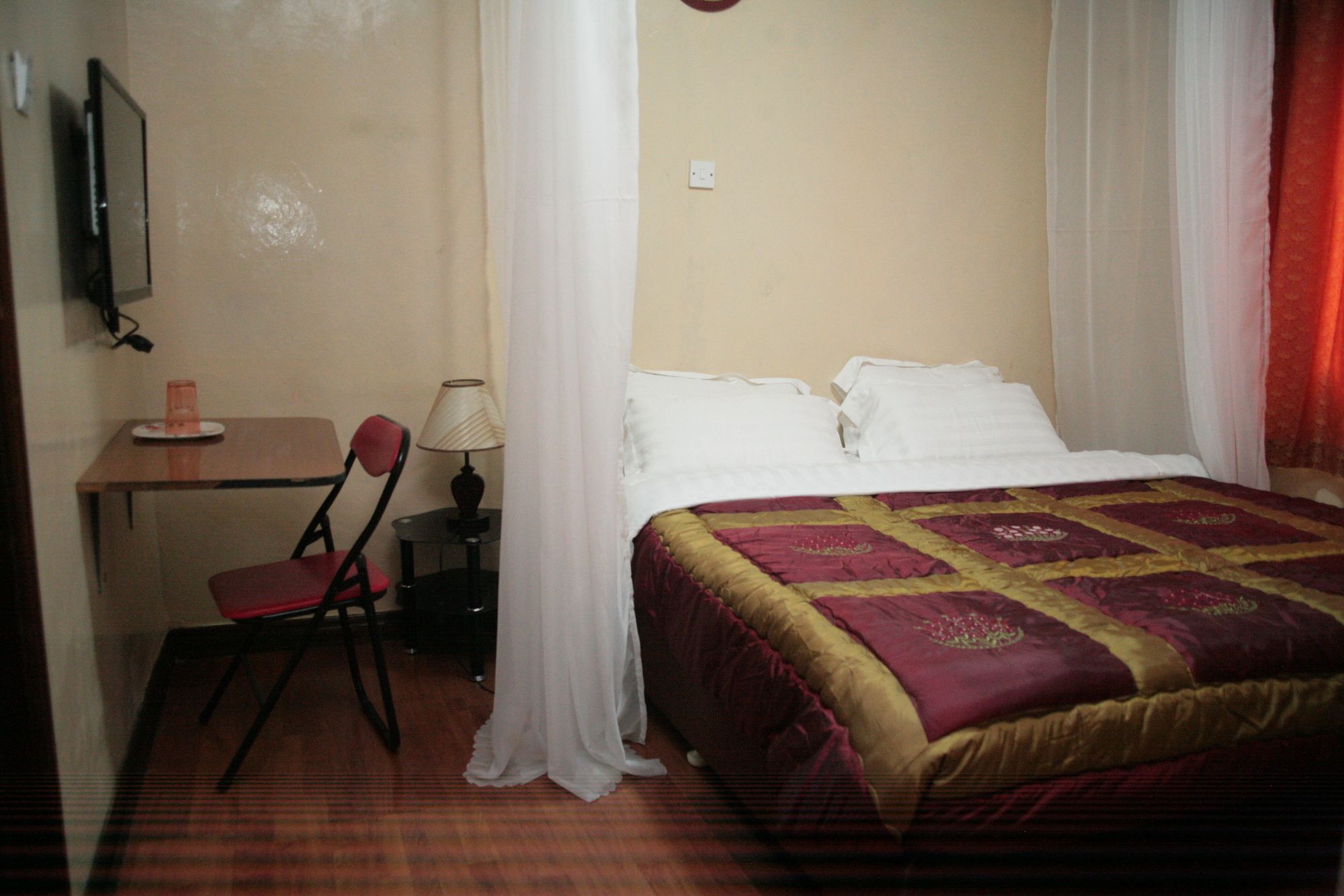 The Headquarters Inn