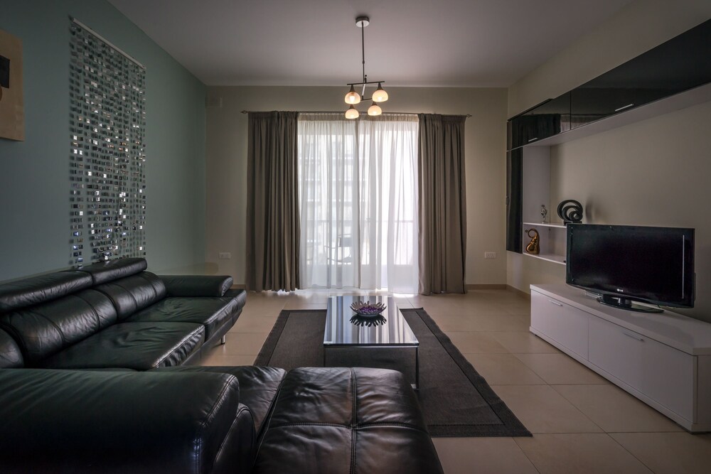 Consiglia Apartments