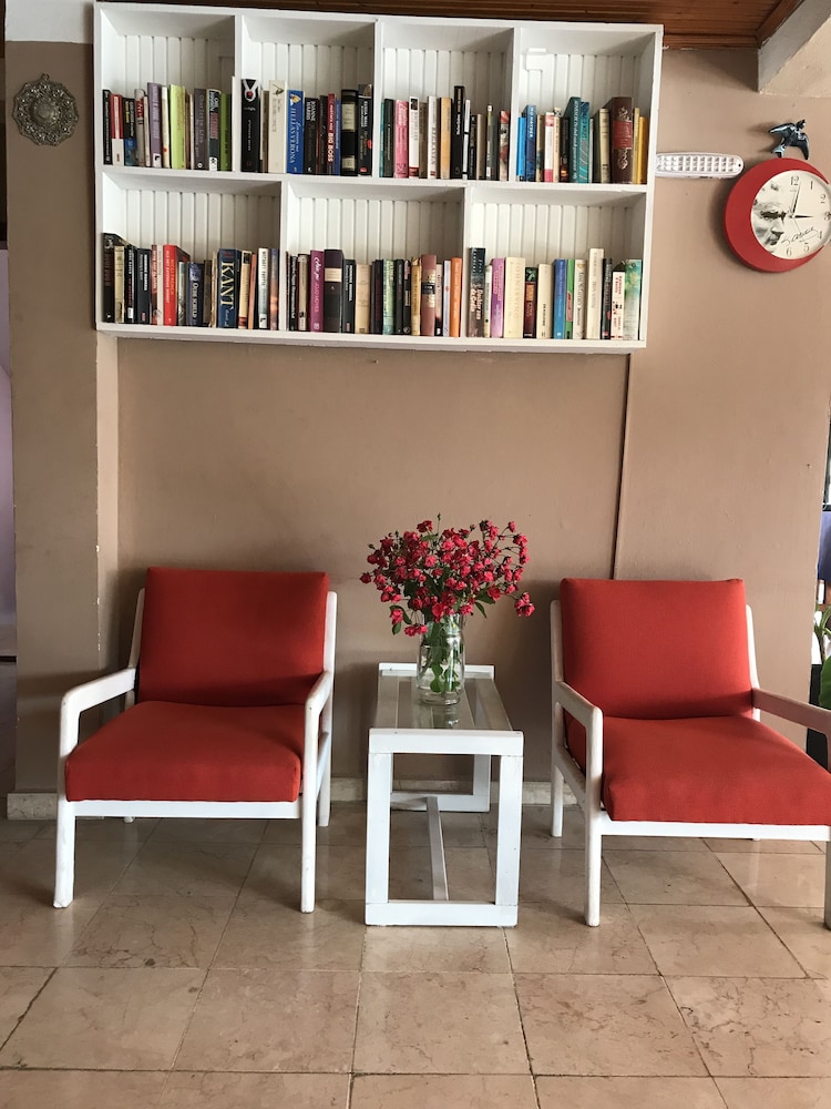 Kilim Apart Hotel