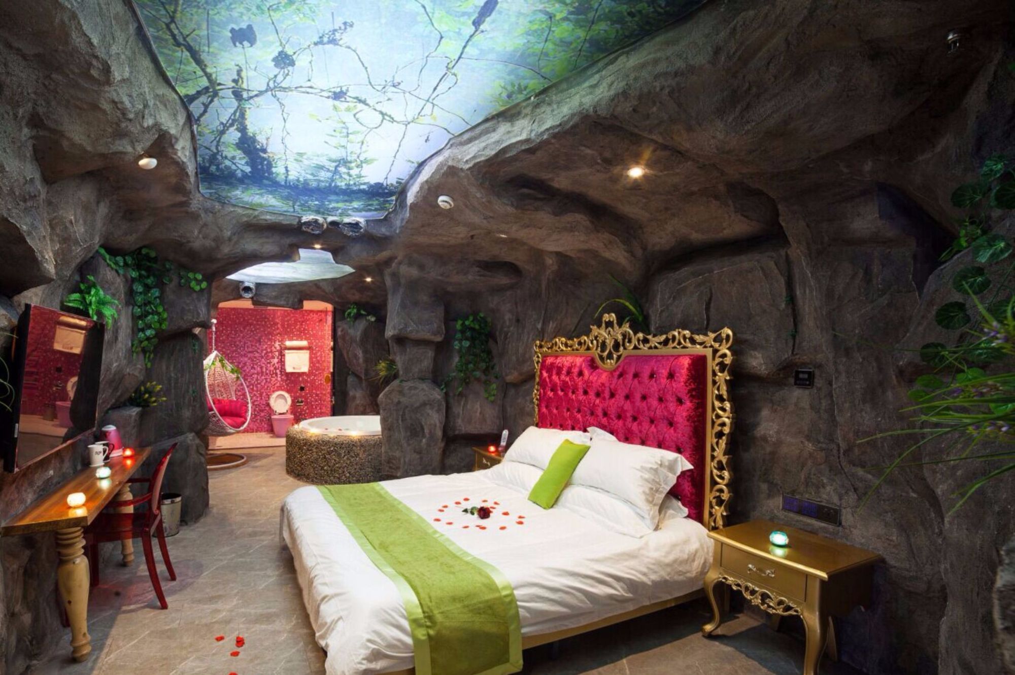 Suzhou Huazhiyu Love Hotel