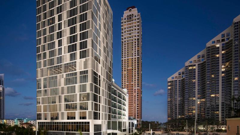 Residence Inn Miami Sunny Isles Beach