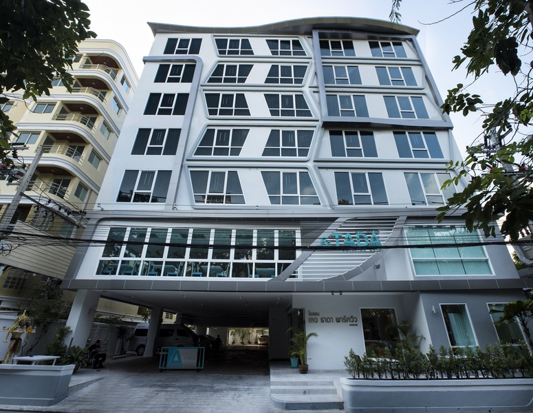 Le Tada Parkview Hotel & Residence