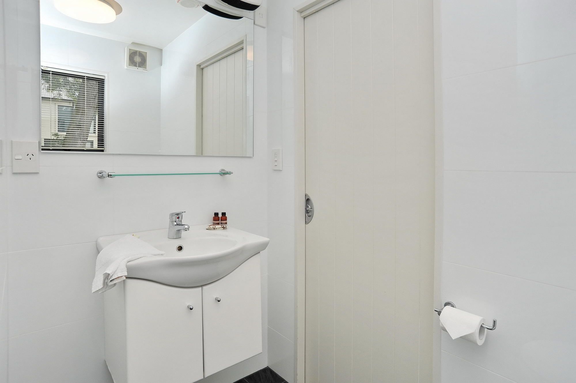 Carlton Villa 2 Christchurch Holiday Homes