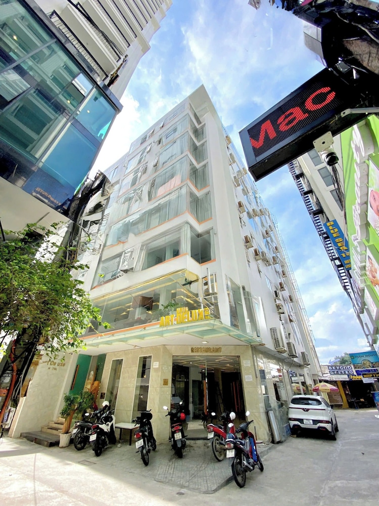 Nam Trung Hotel