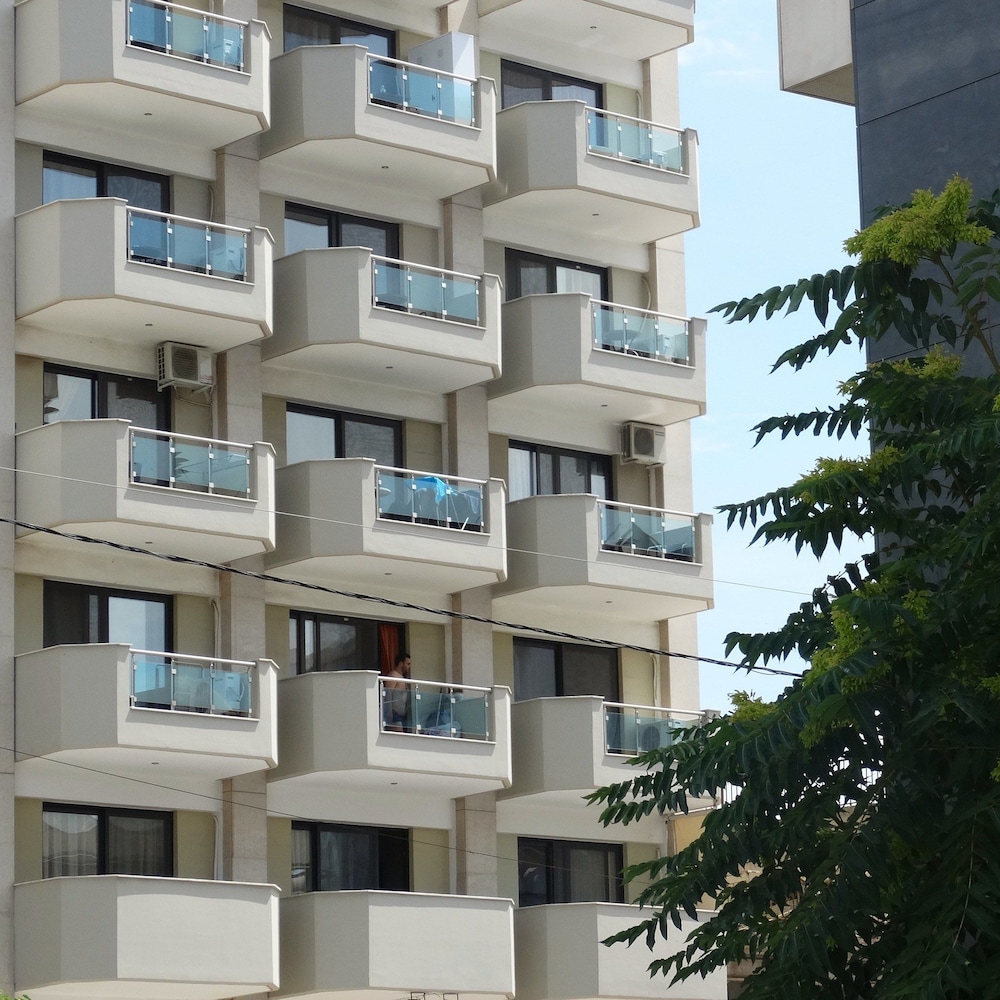 Limani Comfort Rooms