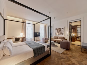 Kozmo Hotel Suites & Spa Budapest