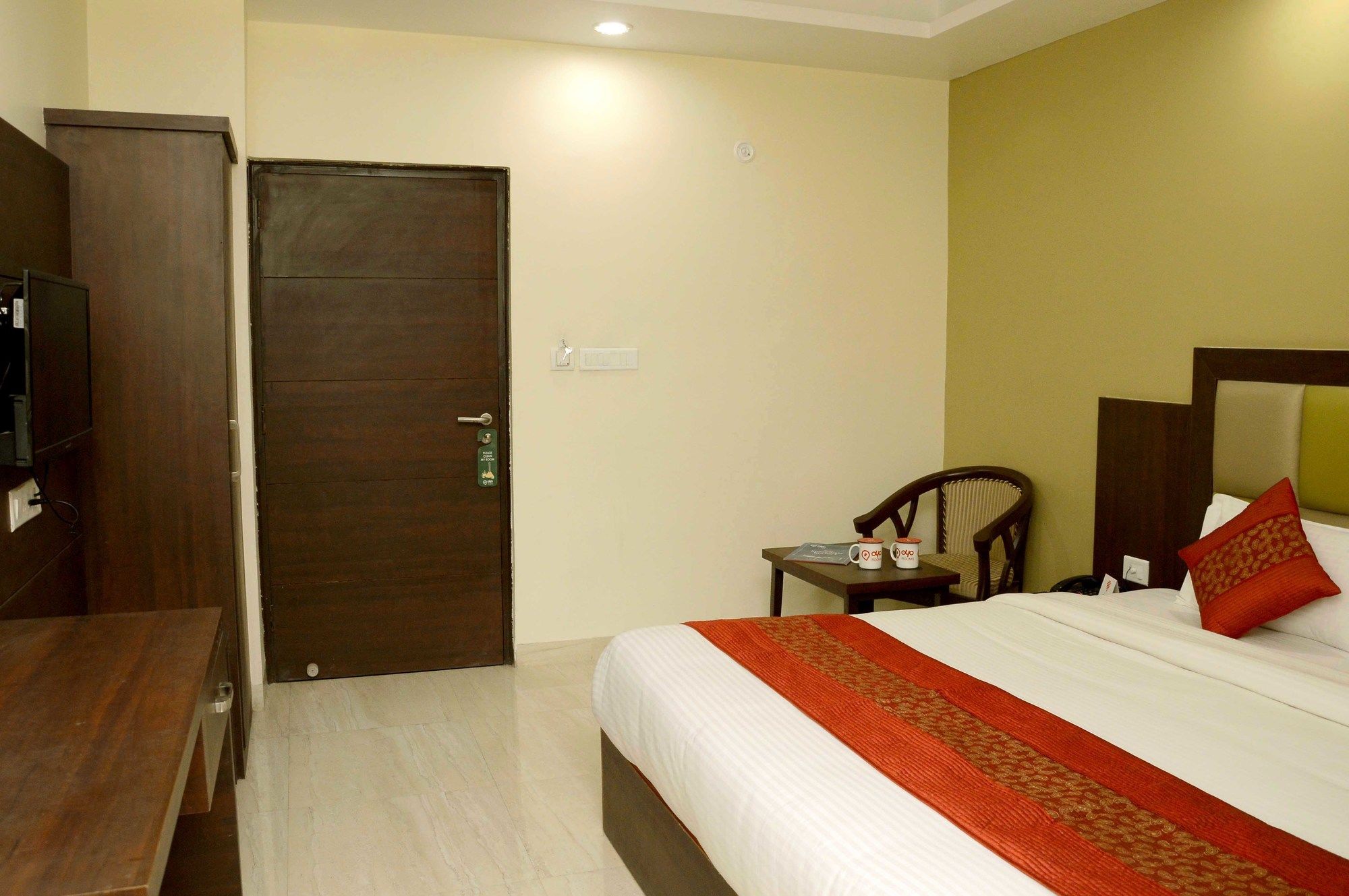 Hotel Aroma Inn