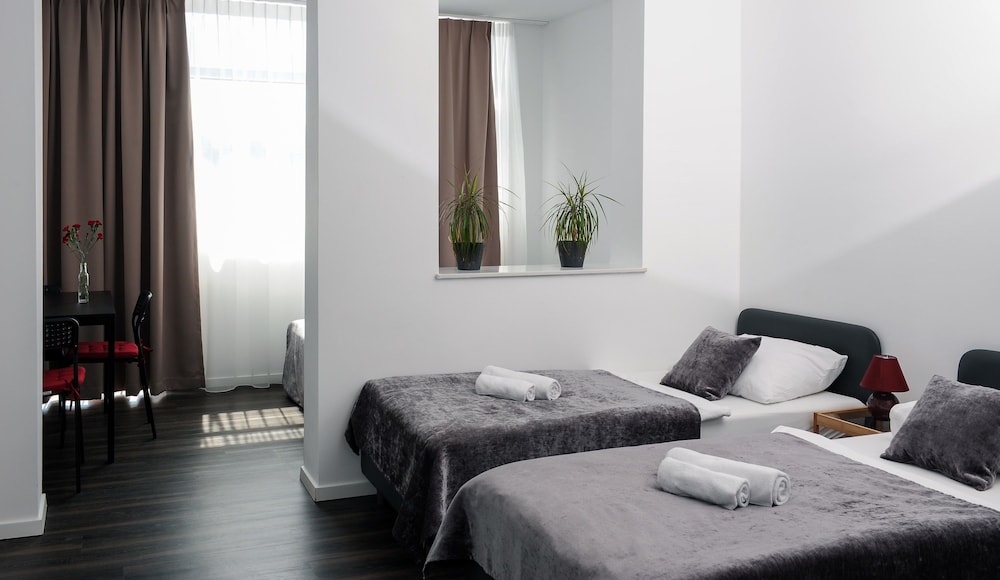 Apartment Lenaustrasse