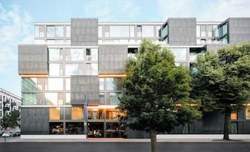 Kpm And Residences