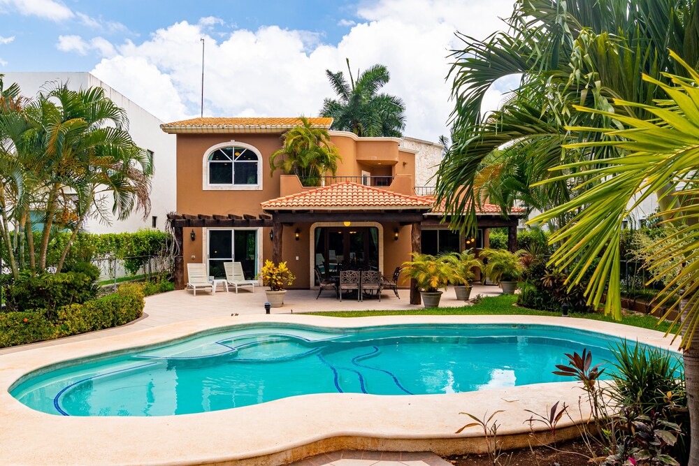 Casa Gran Escape by Playa Paradise