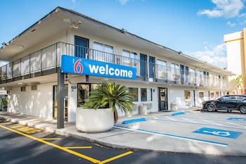 Motel 6 Kissimmee Maingate East