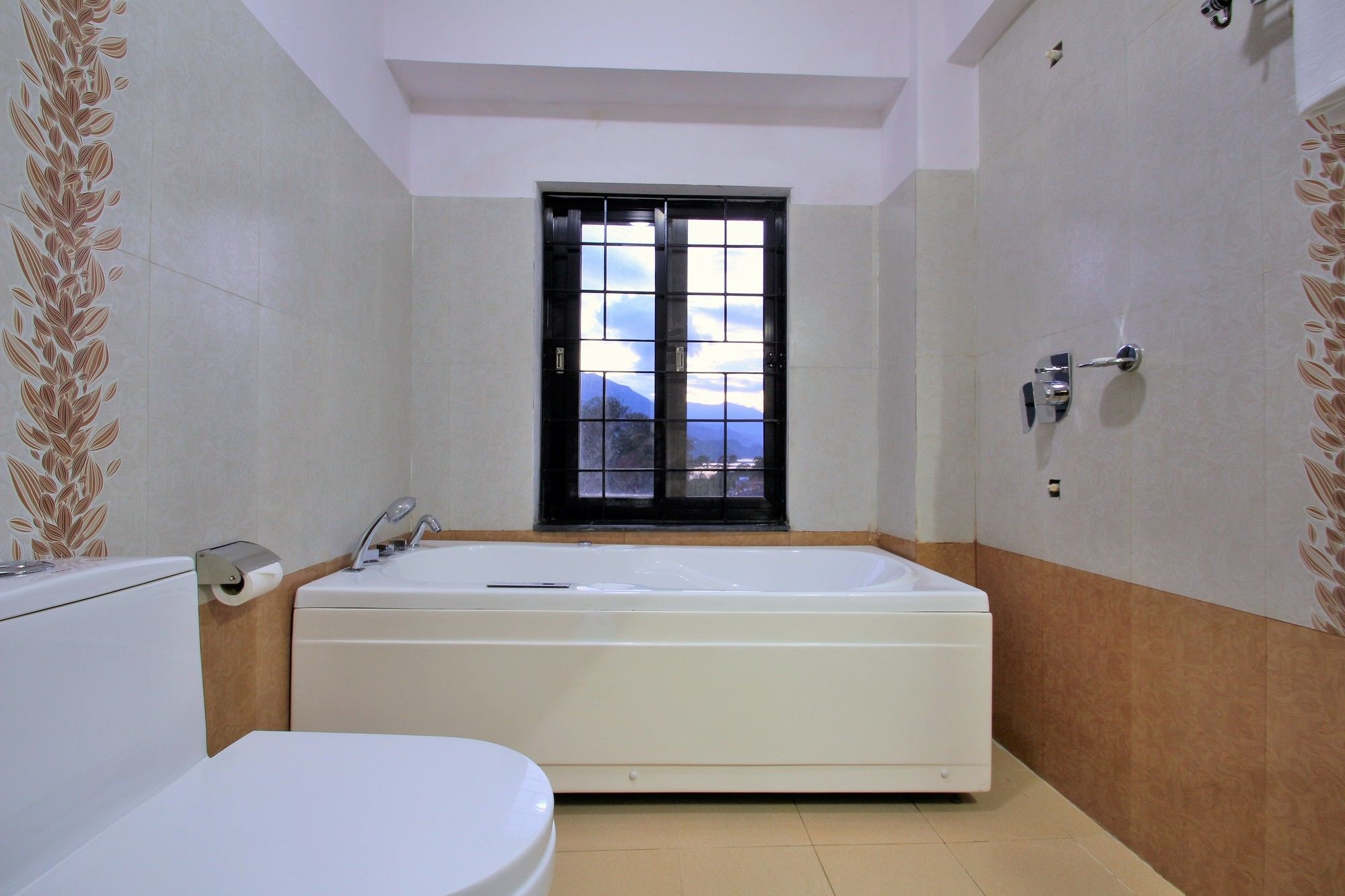 Hotel Raniban Arcade