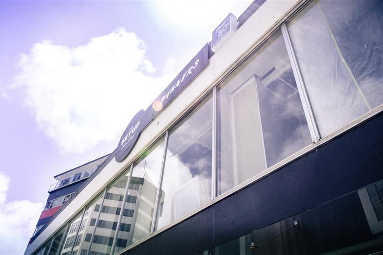 The Setup on Manners