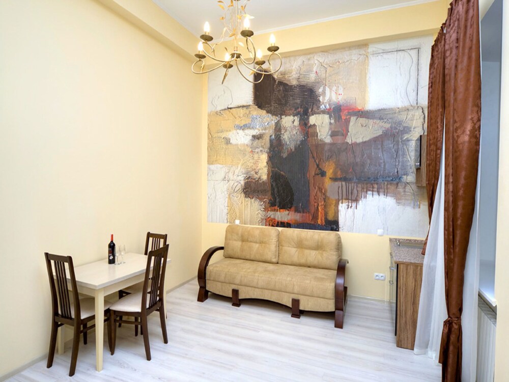 Best Season Apart Hotel