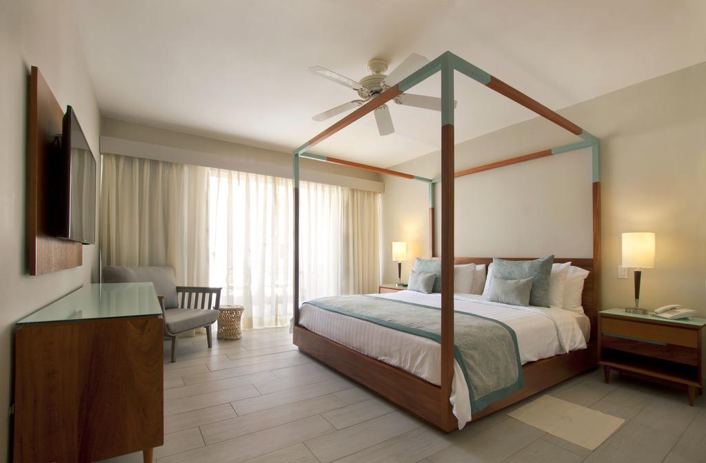 VH Atmosphere Adults Only Resort and Beach Club