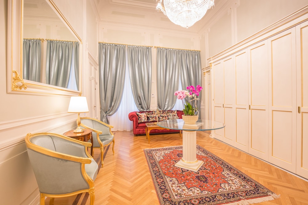 Palazzo Monga Boutique Guesthouse