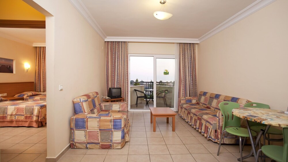 Green Garden Resort & Spa Hotel