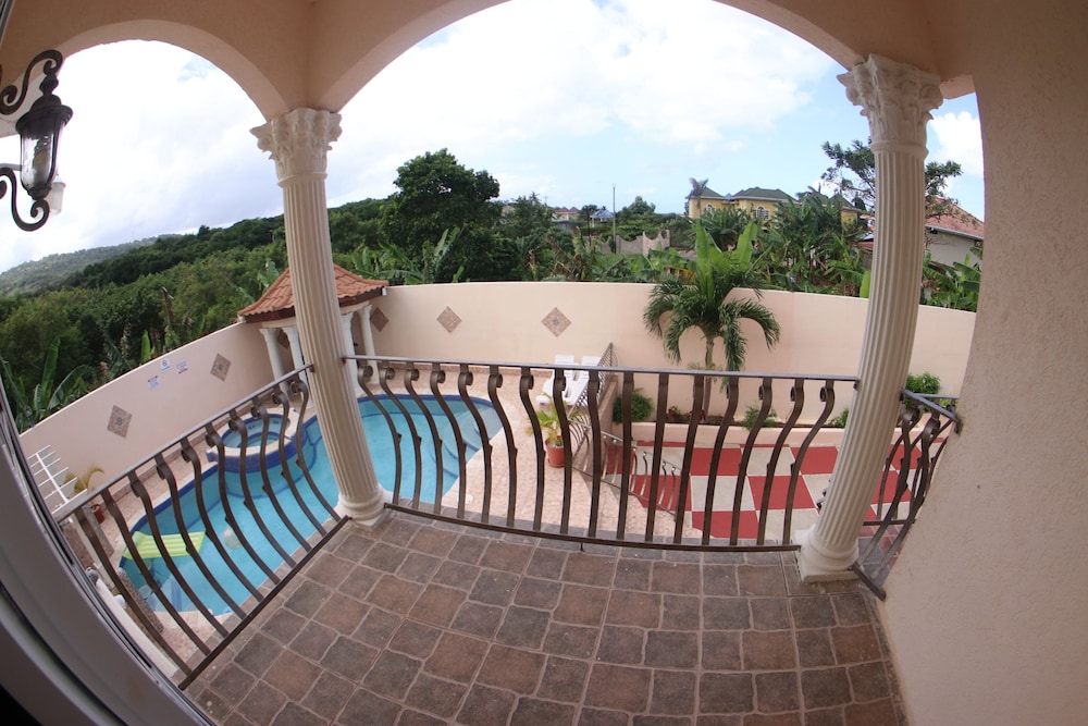 Micala Estate