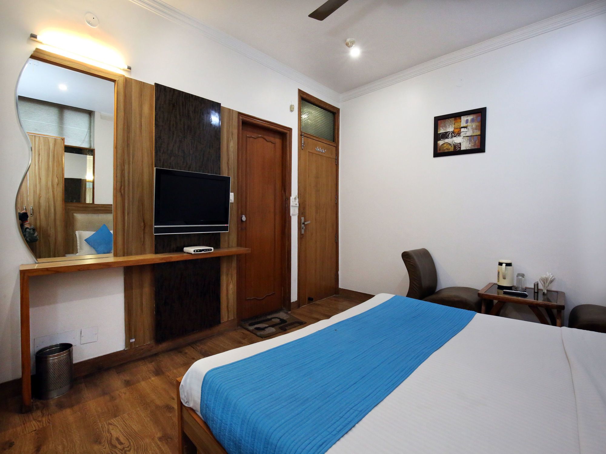 Hotel Royal Brooks by OYO Rooms
