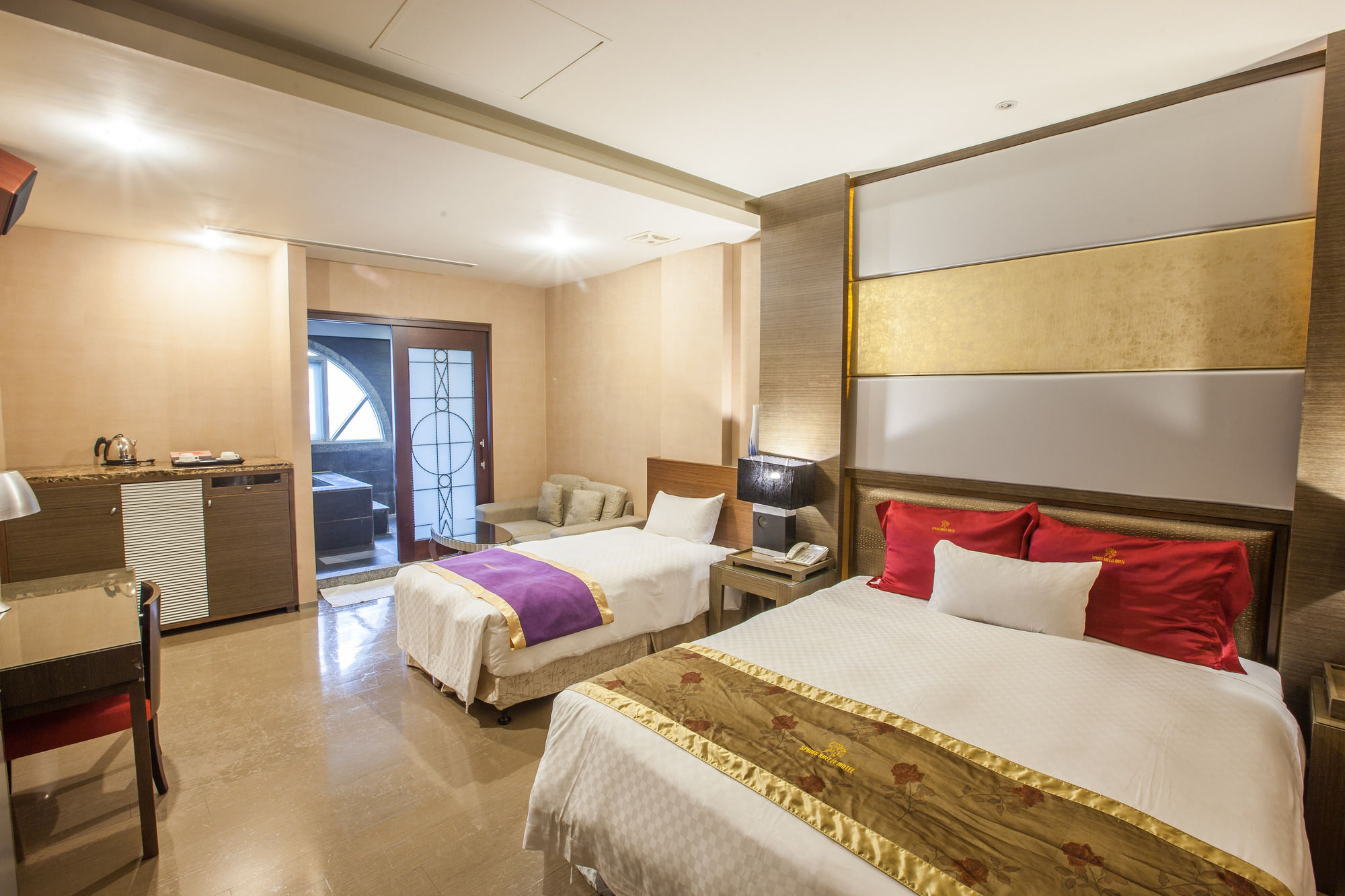 Spring Breeze Hotel
