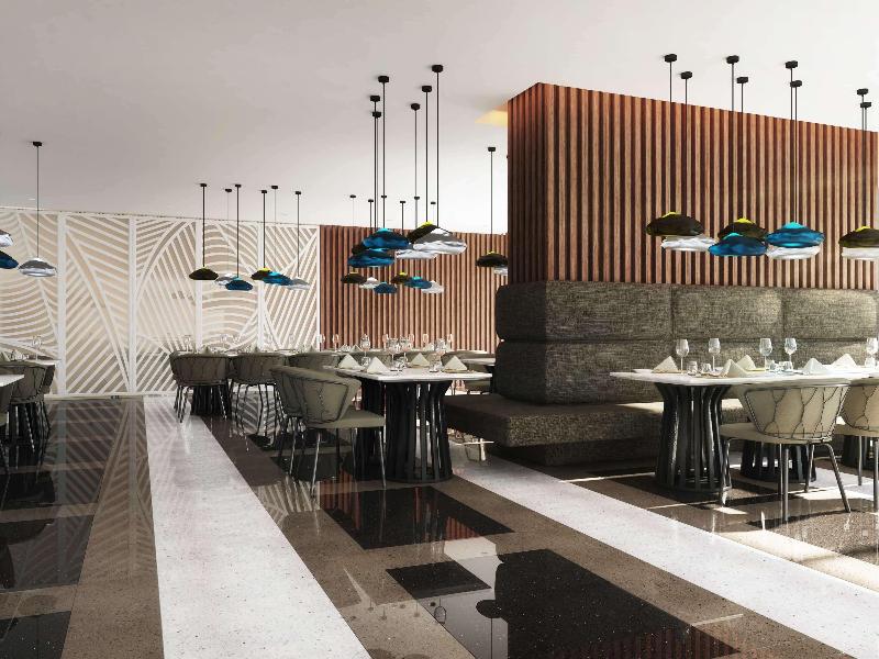 Hotel Novotel Suites Manila at Acqua