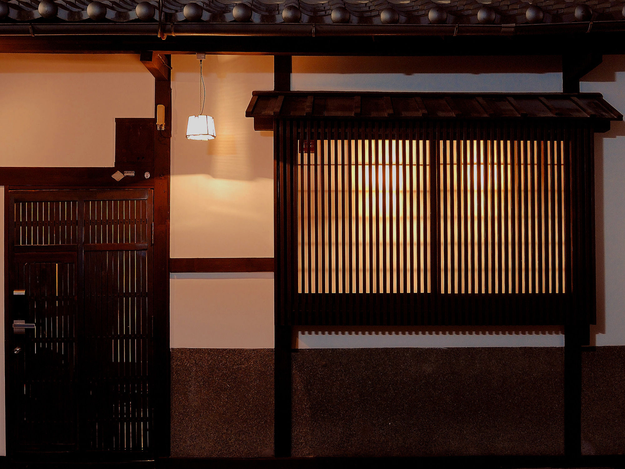 Theatre And Library Residence Kyoto Imagumano
