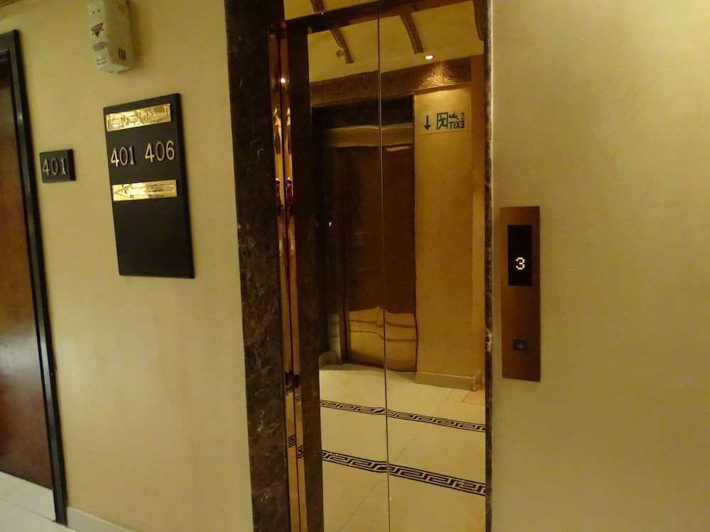 Comfort Inn Al Taawon